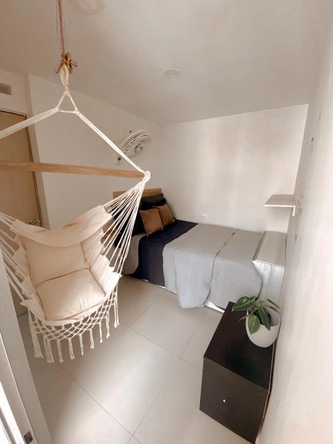 Lovely 2 Bedroom With Pool And Gym Apartment *