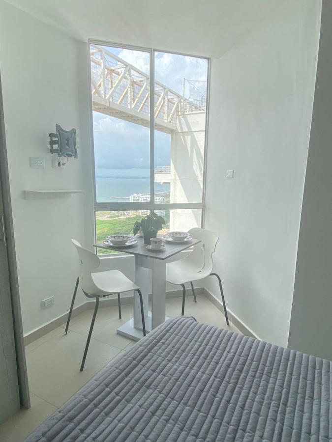 Lovely 2 Bedroom With Pool And Gym