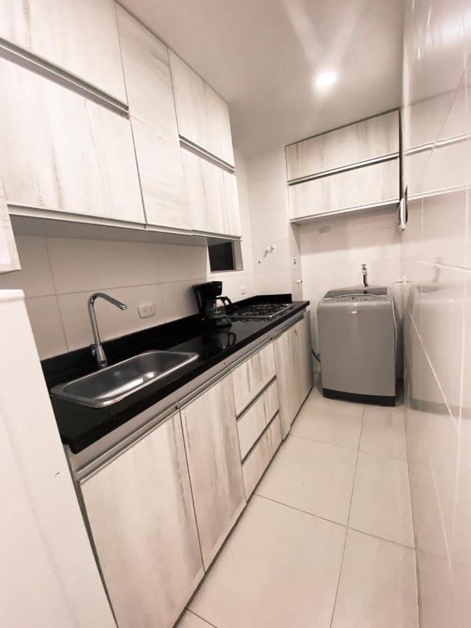 Lovely 2 Bedroom With Pool And Gym *